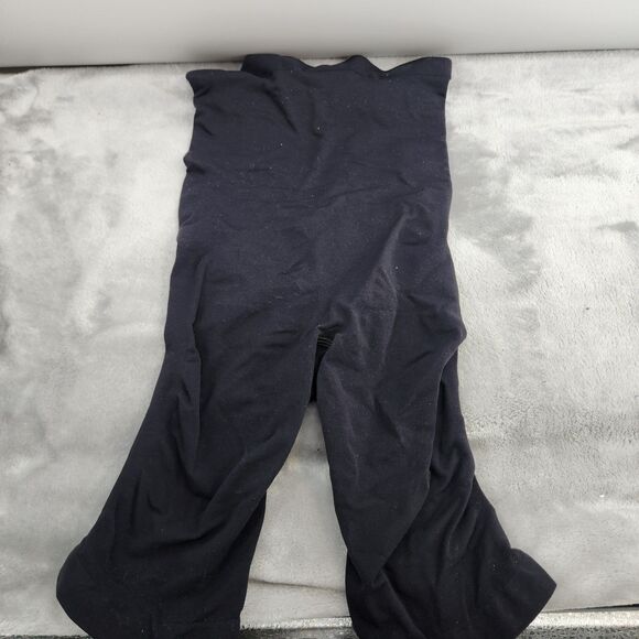 SKIMS Medium Onyx Seamless Sculpt High Waist Above The Knee Short NWT - Picture 4 of 6